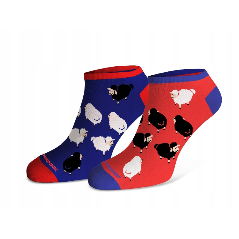 Kolorowe wesołe stopki NIE DO PARY owca